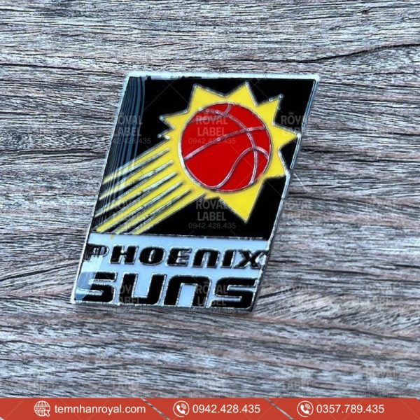 làm pin cài áo theo yêu cầu